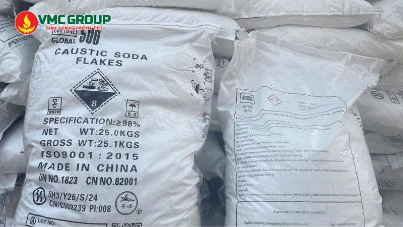 Mua xút vảy NaOH 99% tại Hóa Chất Bể Bơi Việt Mỹ Mua xút vảy NaOH 99% tại Hóa Chất Bể Bơi Việt Mỹ