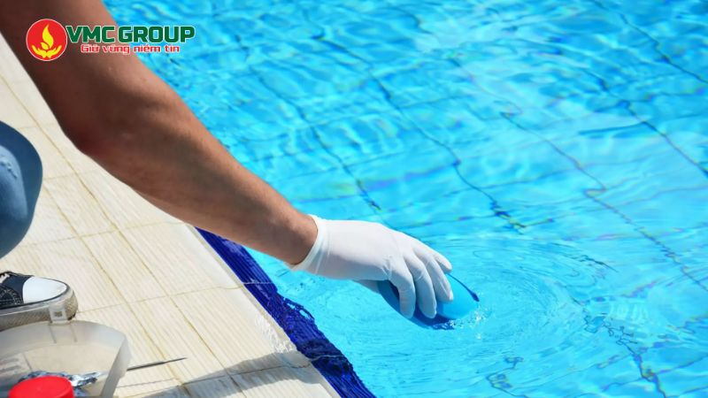 Sốc Clo bể bơi Sốc Clo bể bơi