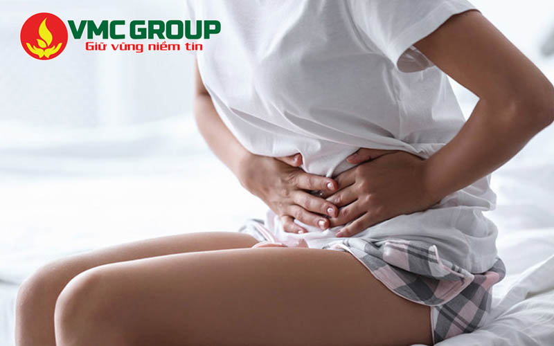 Uống nước bể bơi có thể gây đau bụng Uống nước bể bơi có thể gây đau bụng