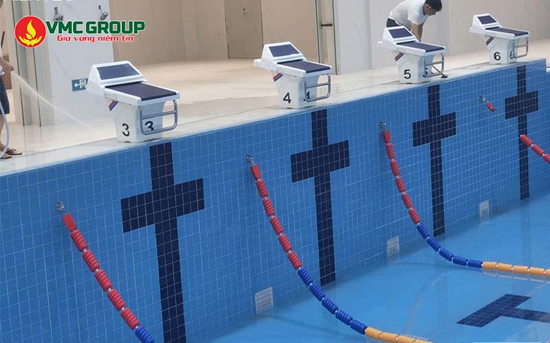 Hệ thống thiết bị phụ trợ thi đấu bể bơi