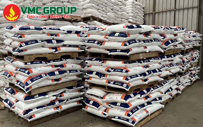 Hóa Chất Bể Bơi Việt Mỹ chuyên cung cấp hóa chất bể bơi chính hãng