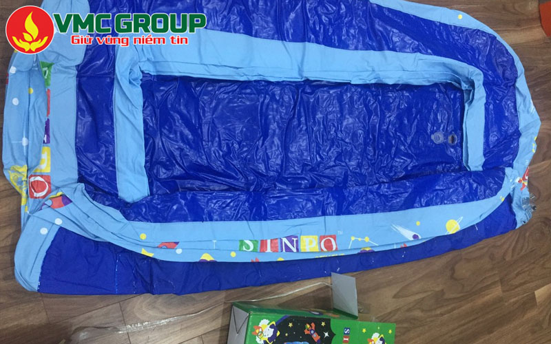 Gấp gọn và bảo quản bể bơi phao
