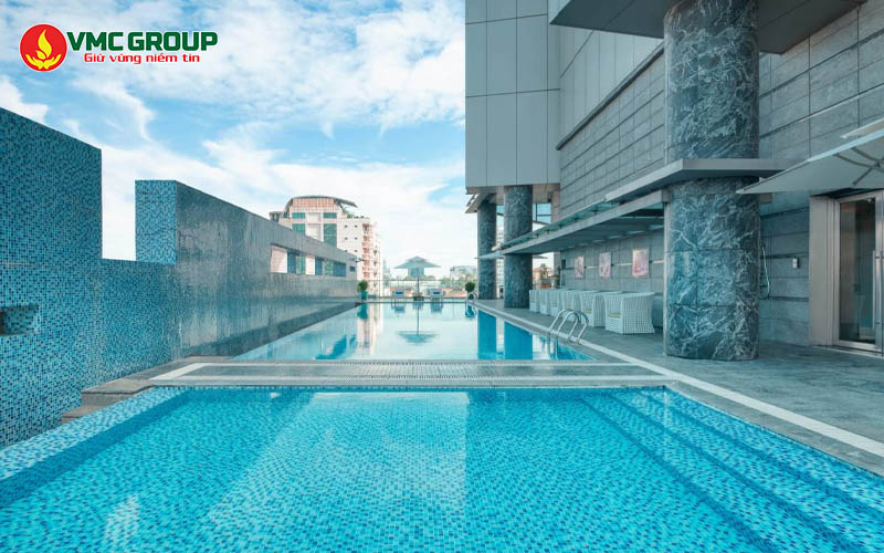 Hồ bơi Pullman Saigon Centre