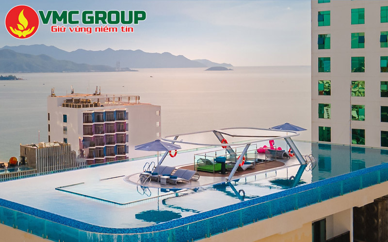 Hồ bơi vô cực Grand Tourane Nha Trang