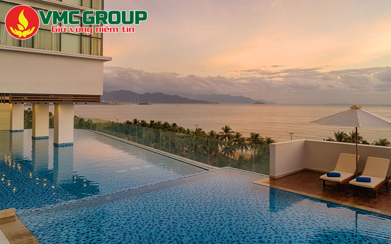Hồ bơi vô cực Premier Havana Nha Trang