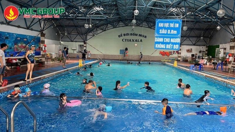 Bể bơi nước muối bốn mùa XaLa Bể bơi nước muối bốn mùa XaLa