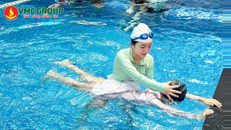 Dạy bơi cho trẻ em tại Hapu Swimming
