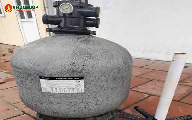 Bình lọc bể bơi đã dùng thời gian dài